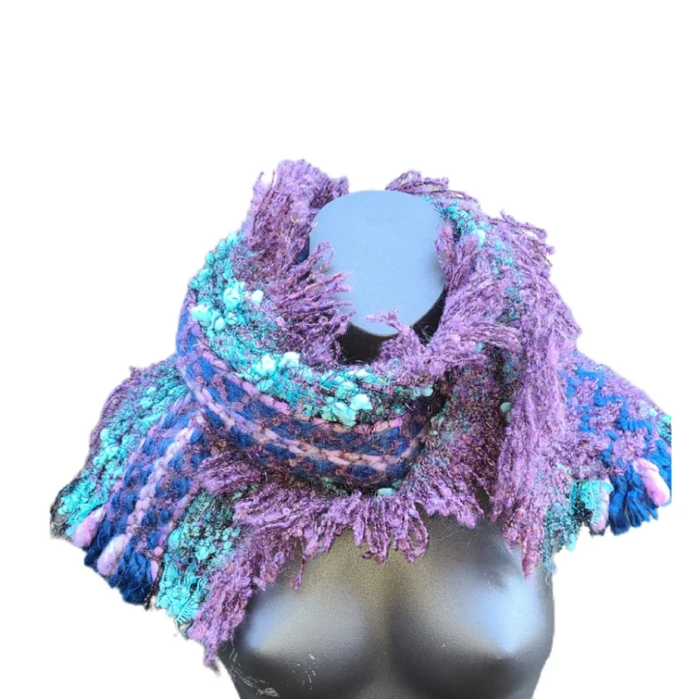 CORNILLON OBLONG WOOL BLEND FRINGED SCARF - Picture 5 of 6